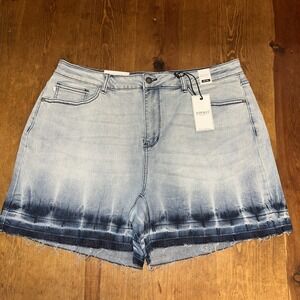 Judy‎ Blue Kinley Ombré Mid Rise Denim Shorts Frayed Hem Light Blue Size 3X